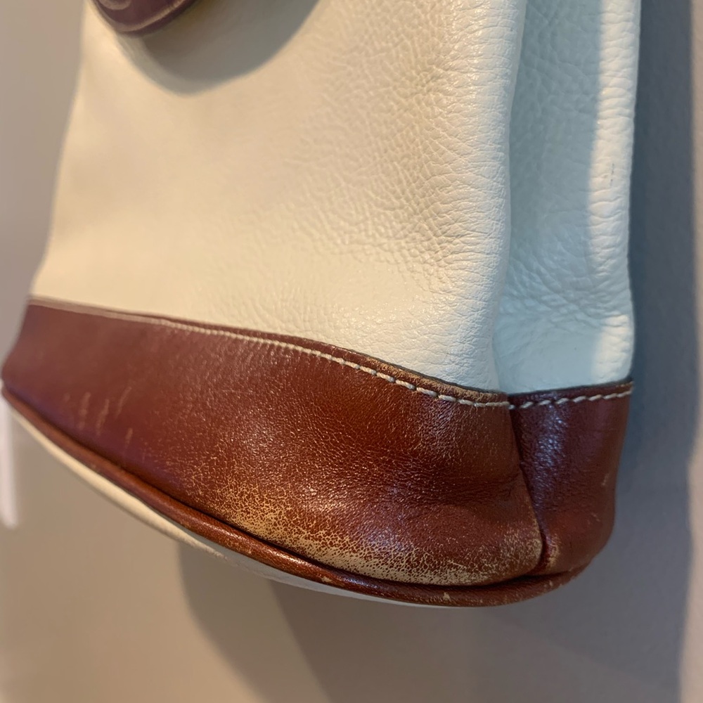 Vintage Bally shoulder Bag Gold Chain Accents - Picture 4 of 12